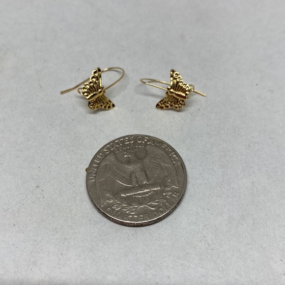 Adorable and delicate 14kt gold butterfly earrings - Picture 3 of 8